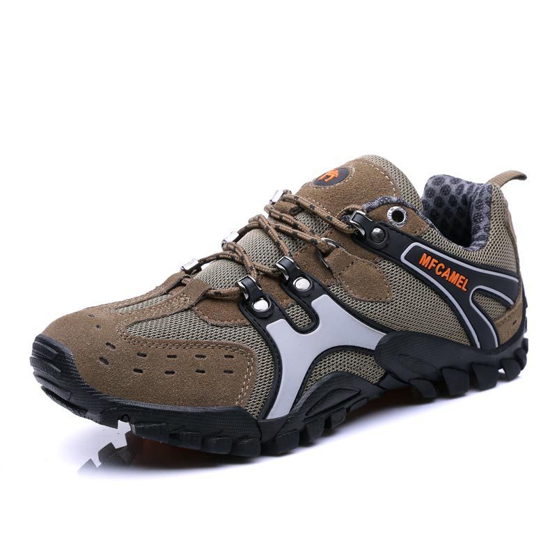 Outdoor men's hiking shoes